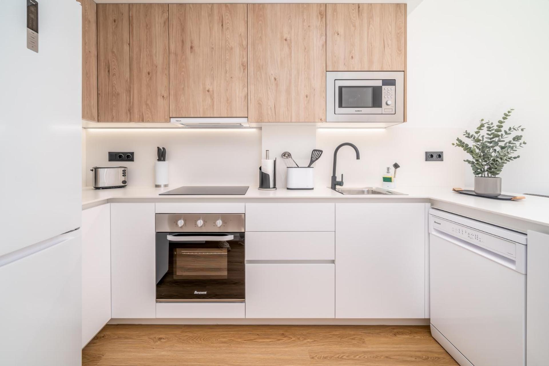 Limehome Barcelona Placa Pirineus L’Hospitalet de Llobregat Zewnętrze zdjęcie