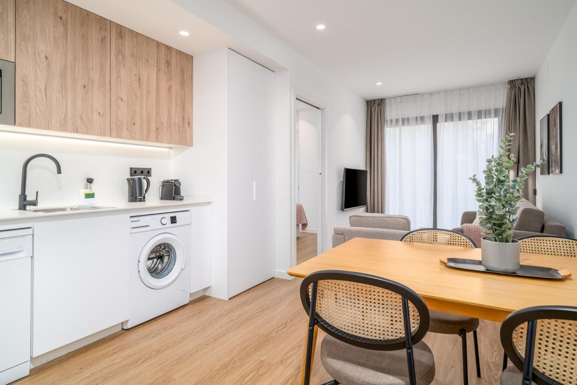Limehome Barcelona Placa Pirineus L’Hospitalet de Llobregat Zewnętrze zdjęcie